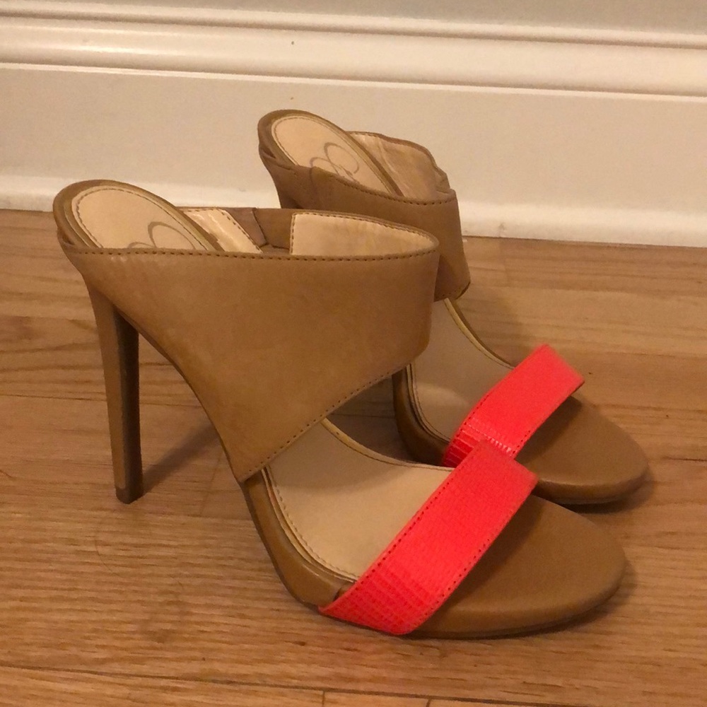 Jessica Simpson heels